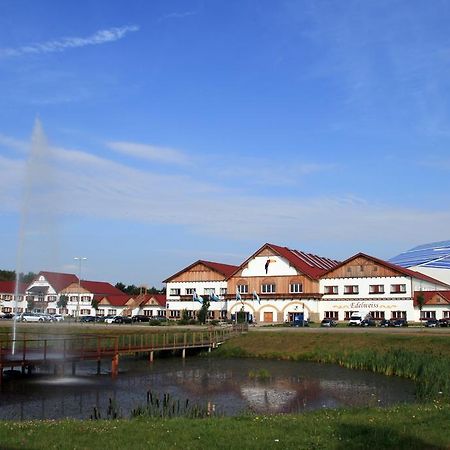 Hotel Hamburg-Wittenburg Van Der Valk エクステリア 写真