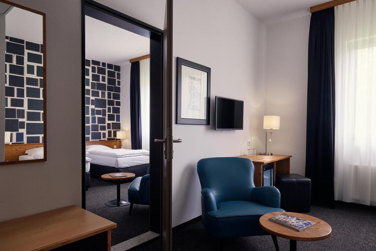 Hotel Hamburg-Wittenburg Van Der Valk エクステリア 写真