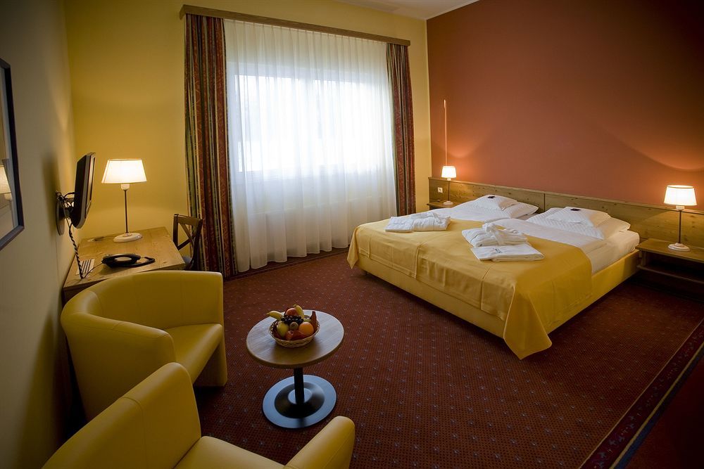 Hotel Hamburg-Wittenburg Van Der Valk エクステリア 写真